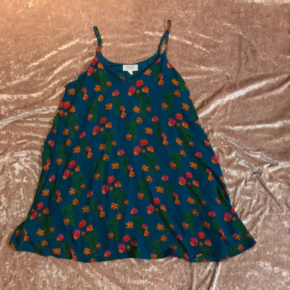 Peach Love California- cactus print mini dress with pockets. Size S. Like new.